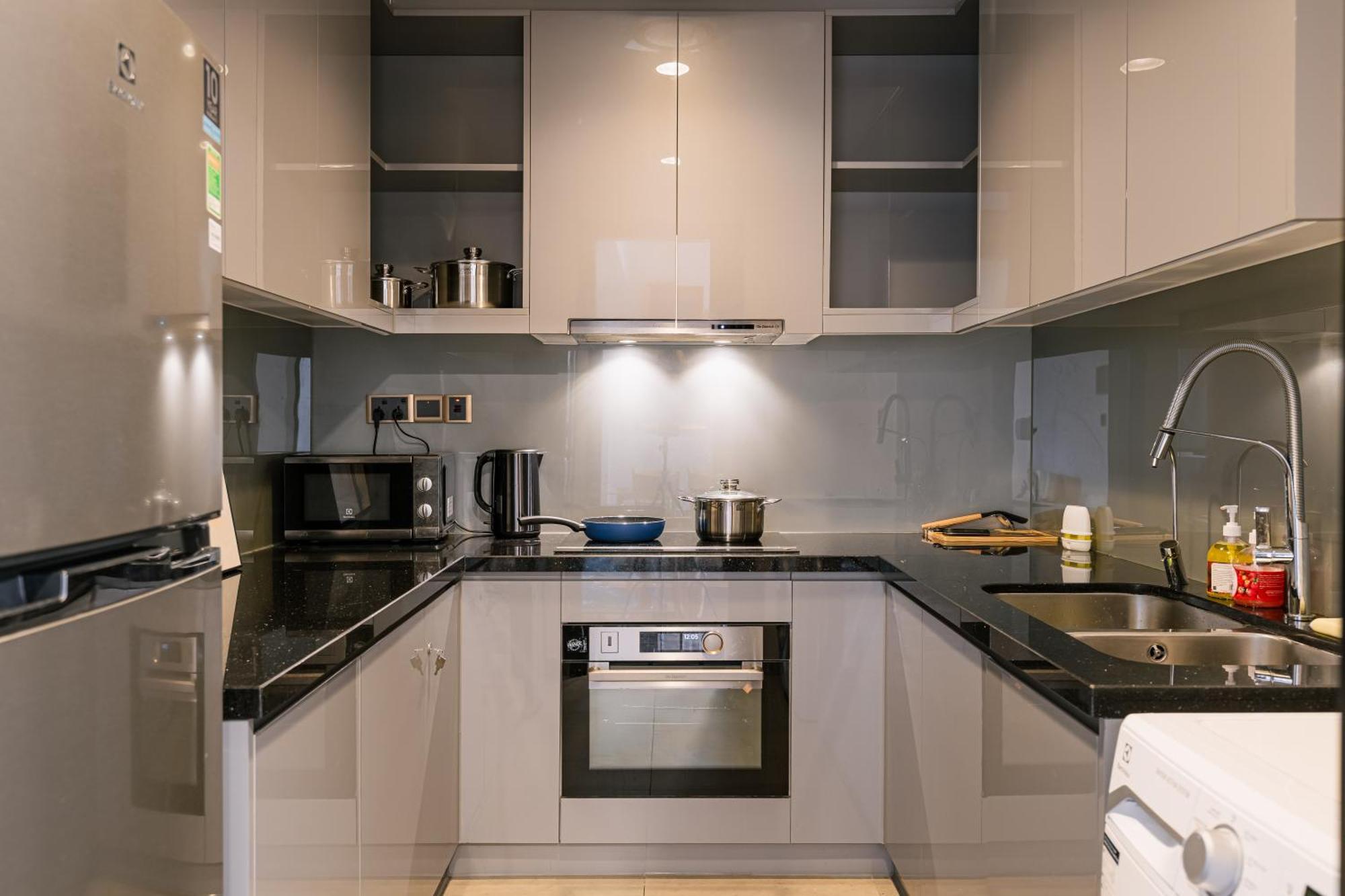 Exclusive 2-3 Bedroom Apartment In District 1 Free Pool Gym Sauna Ho Chi Minh City Exterior photo